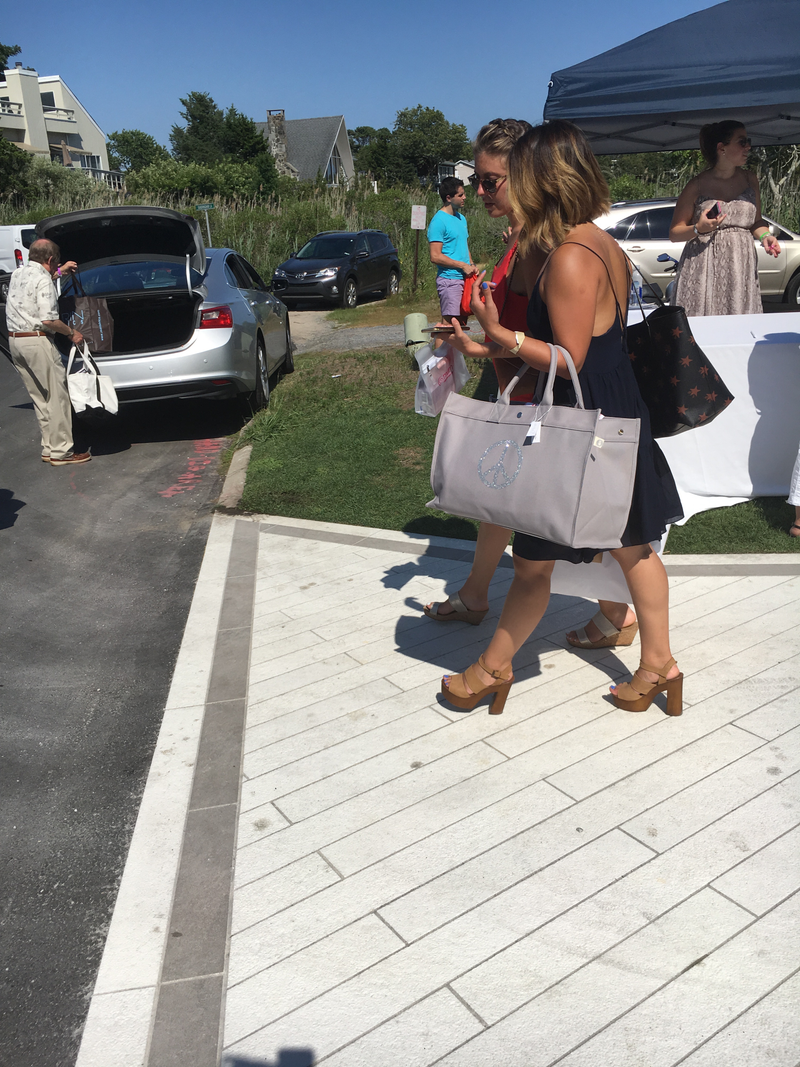 Illustration for article titled The Fourth Annual Jill Zarin Luxury Luncheon in the Hamptons Had Everything (or So I Was Told)